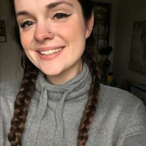 Meet your Posher, Hannah